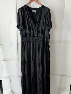 Anthropologie Black Tiered V-Neck Maxi Dress SZ 1X Church Office Academia Chic